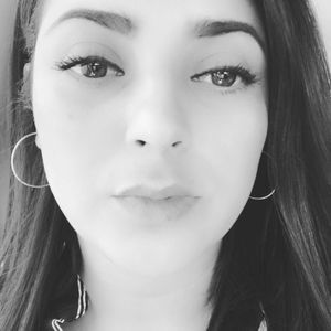 Meet your Posher, Nohemy